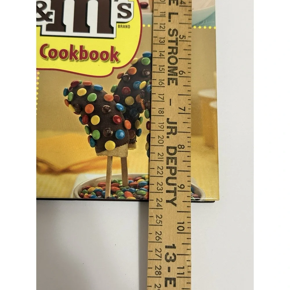 M&M's Fun Stuff Cookbook Chocolate Candy Desserts Kids Baking Color‎ Photos 2013